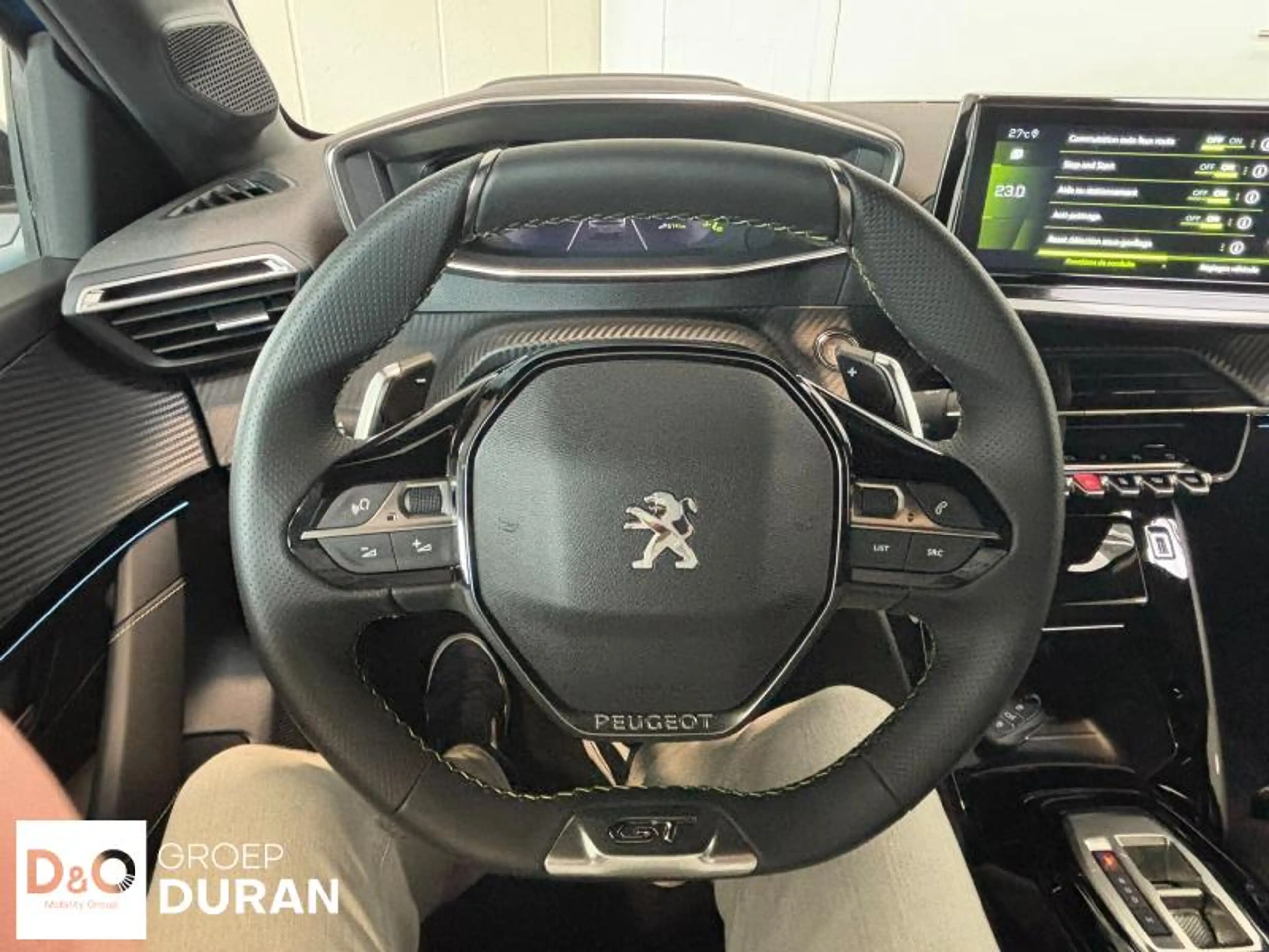 Peugeot 208 GT 1.2 Turbo EAT8 — photo 15