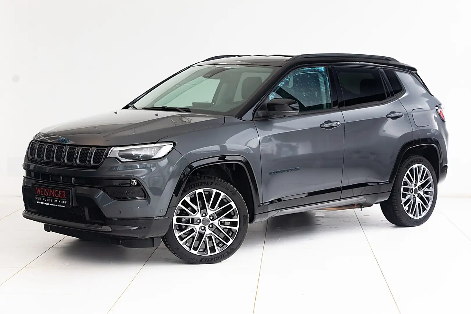 Jeep Compass 1.3 PHEV Summit 240 PS AT 4xe Grau - 1