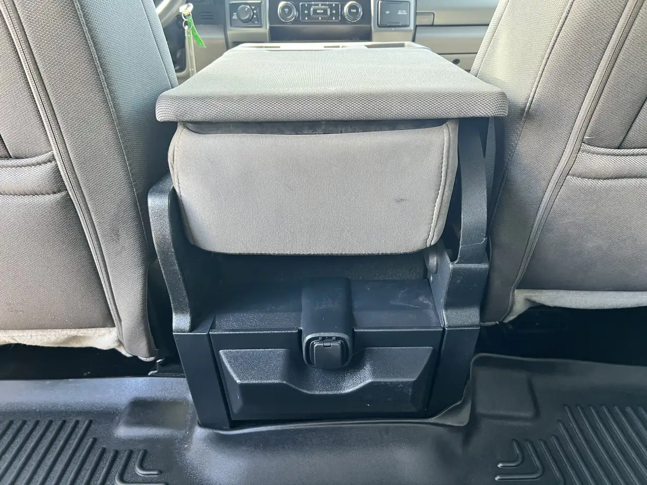 Ford F 350 снимка Ford F 350