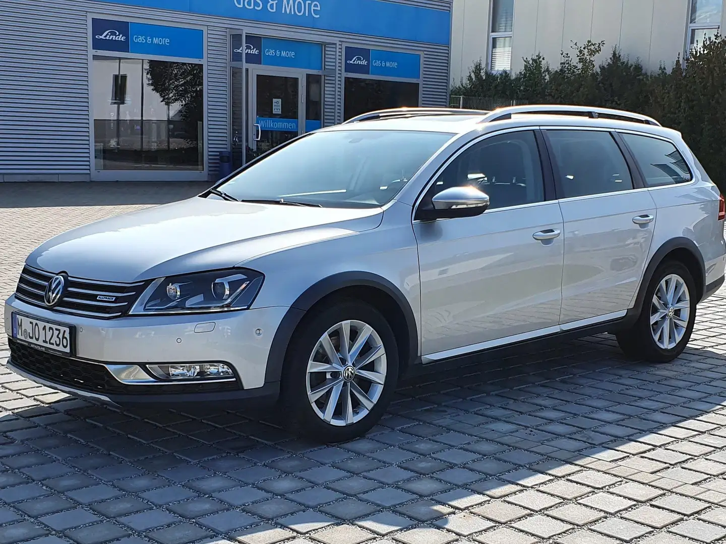 Volkswagen Passat Alltrack Passat Alltrack 2.0 TDI 4Motion DSG BlueMotion Tec Argintiu - 1