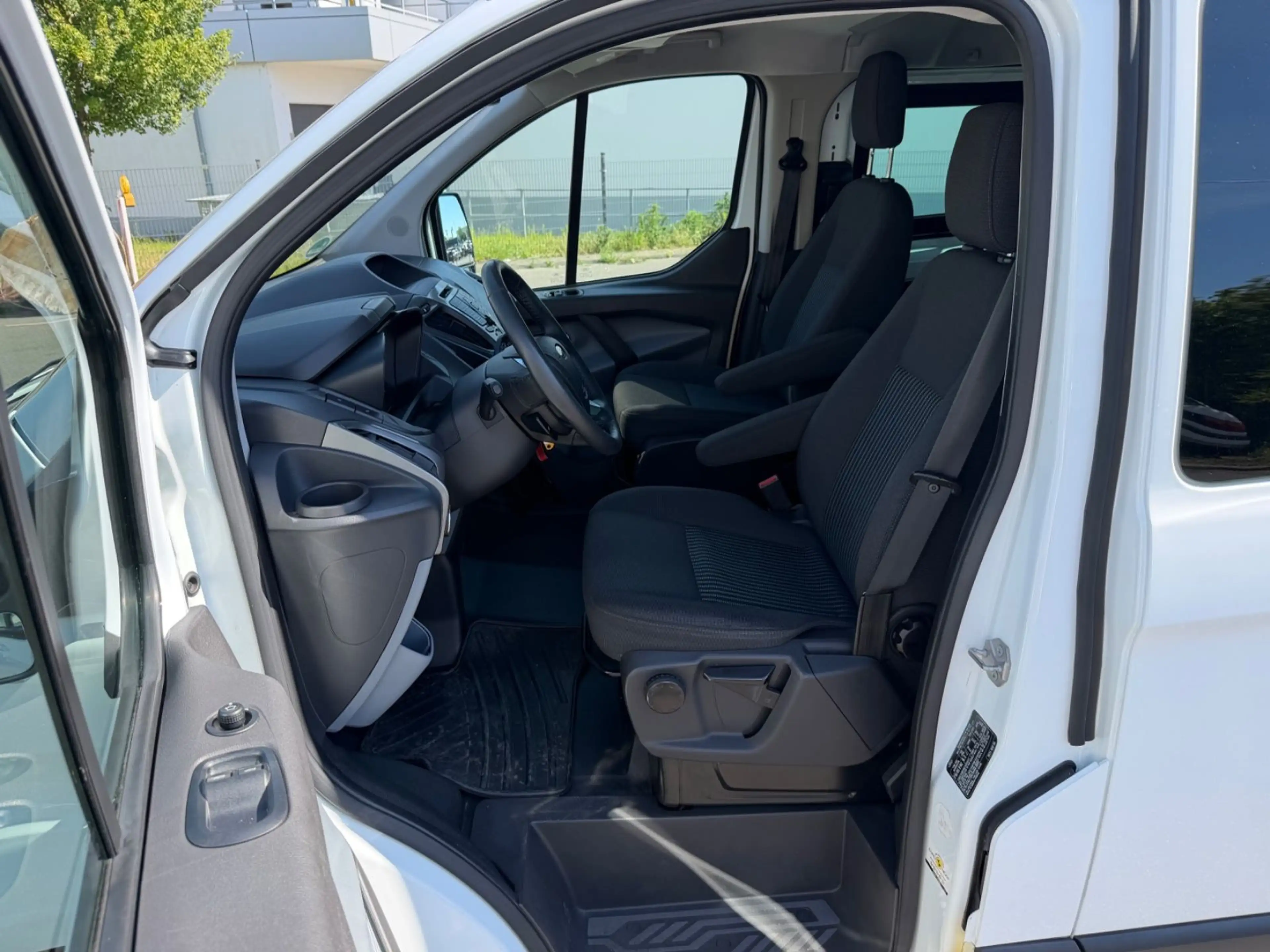 Ford Transit /Tourneo Custom Kombi 330 L2 — photo 13