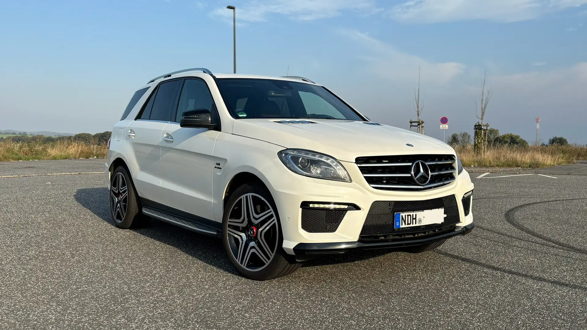 Mercedes-Benz ML 63 AMG sehr gepflegt, volle Historie - 1