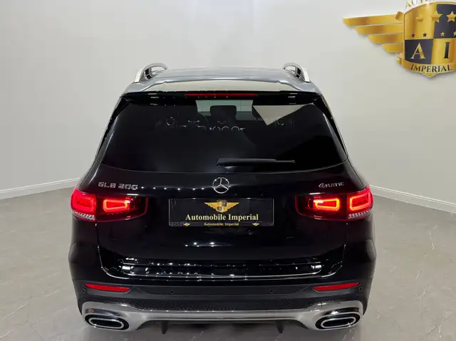 Mercedes-Benz GLB view 6