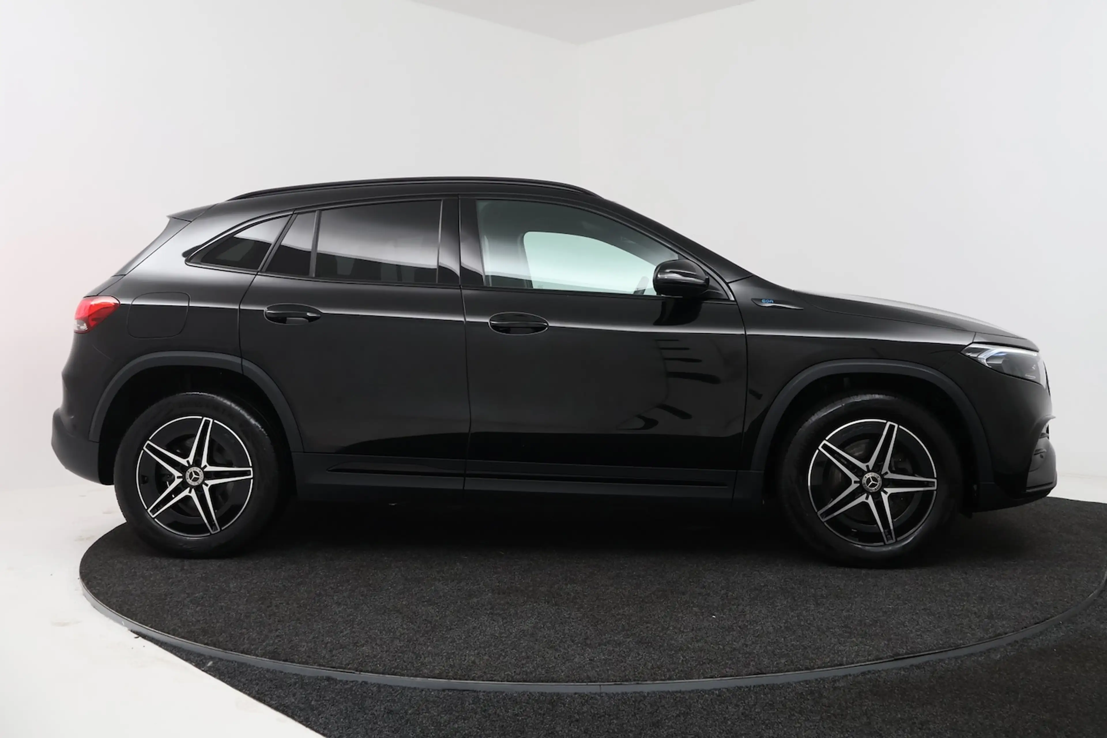 Mercedes-Benz EQA 250 Business Solution AMG 67 kWh SOH 97% (SFEERVERLICH — photo 15