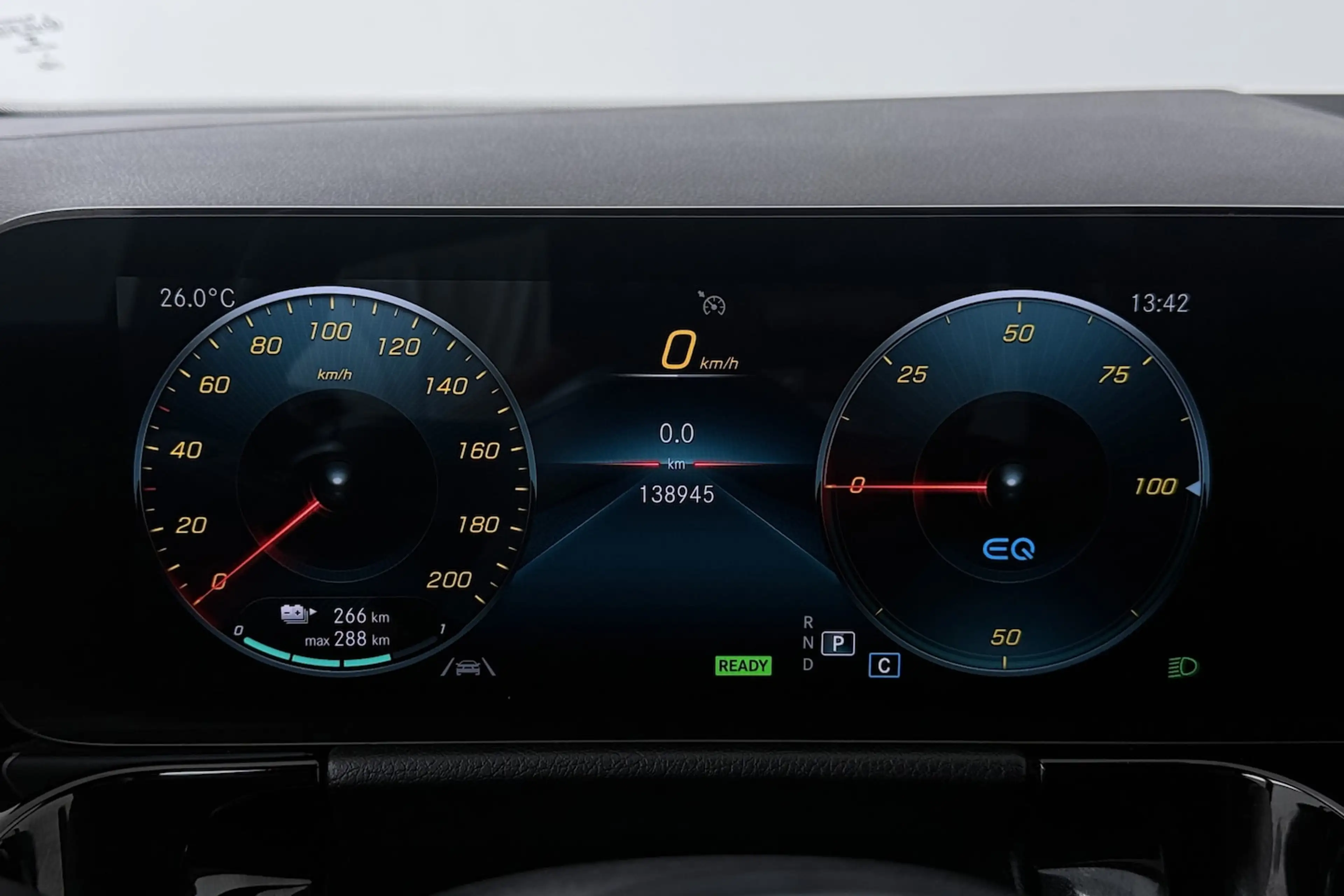 Mercedes-Benz EQA 250 Business Solution AMG 67 kWh SOH 97% (SFEERVERLICH — photo 8