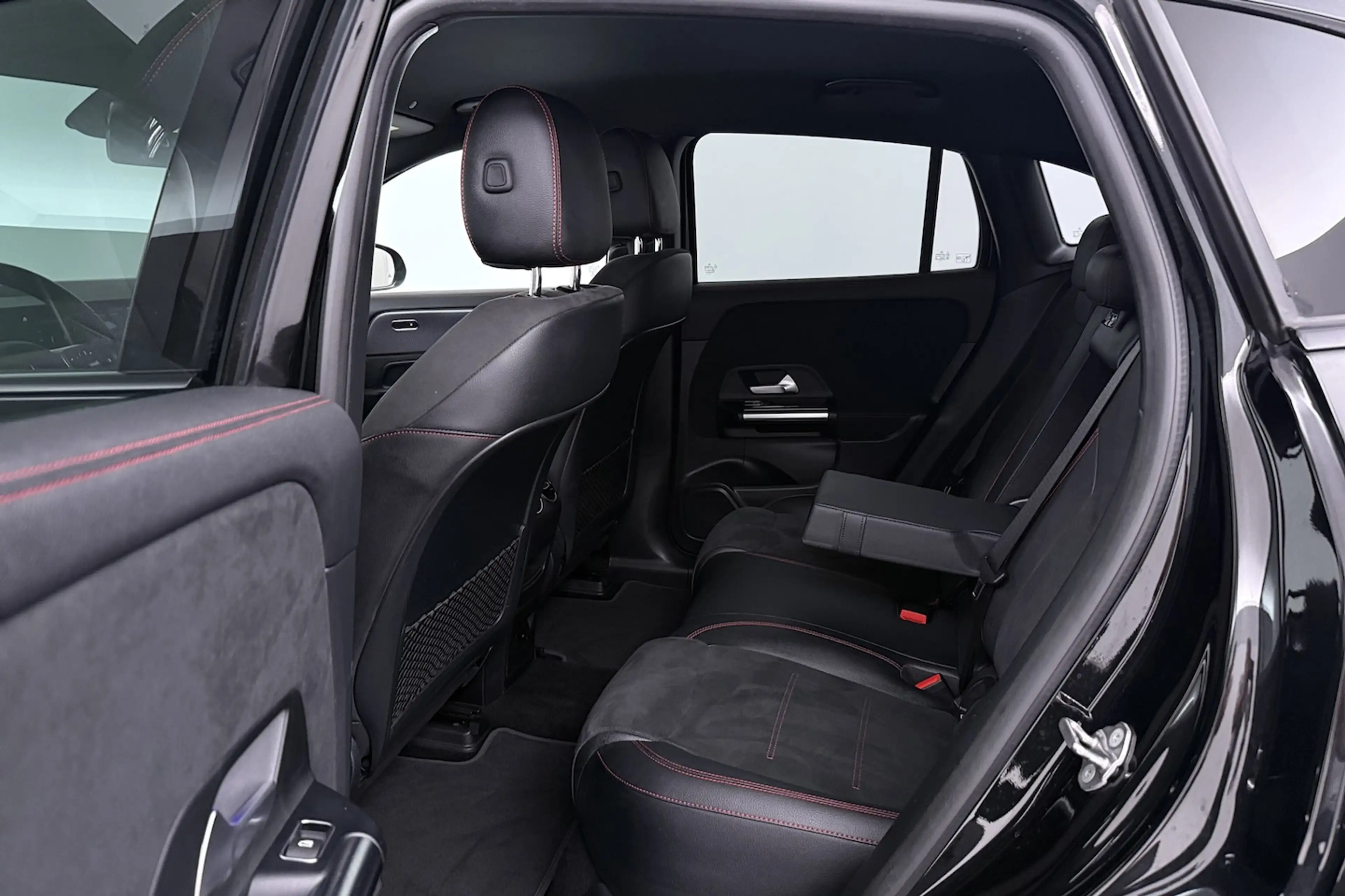 Mercedes-Benz EQA 250 Business Solution AMG 67 kWh SOH 97% (SFEERVERLICH — photo 24