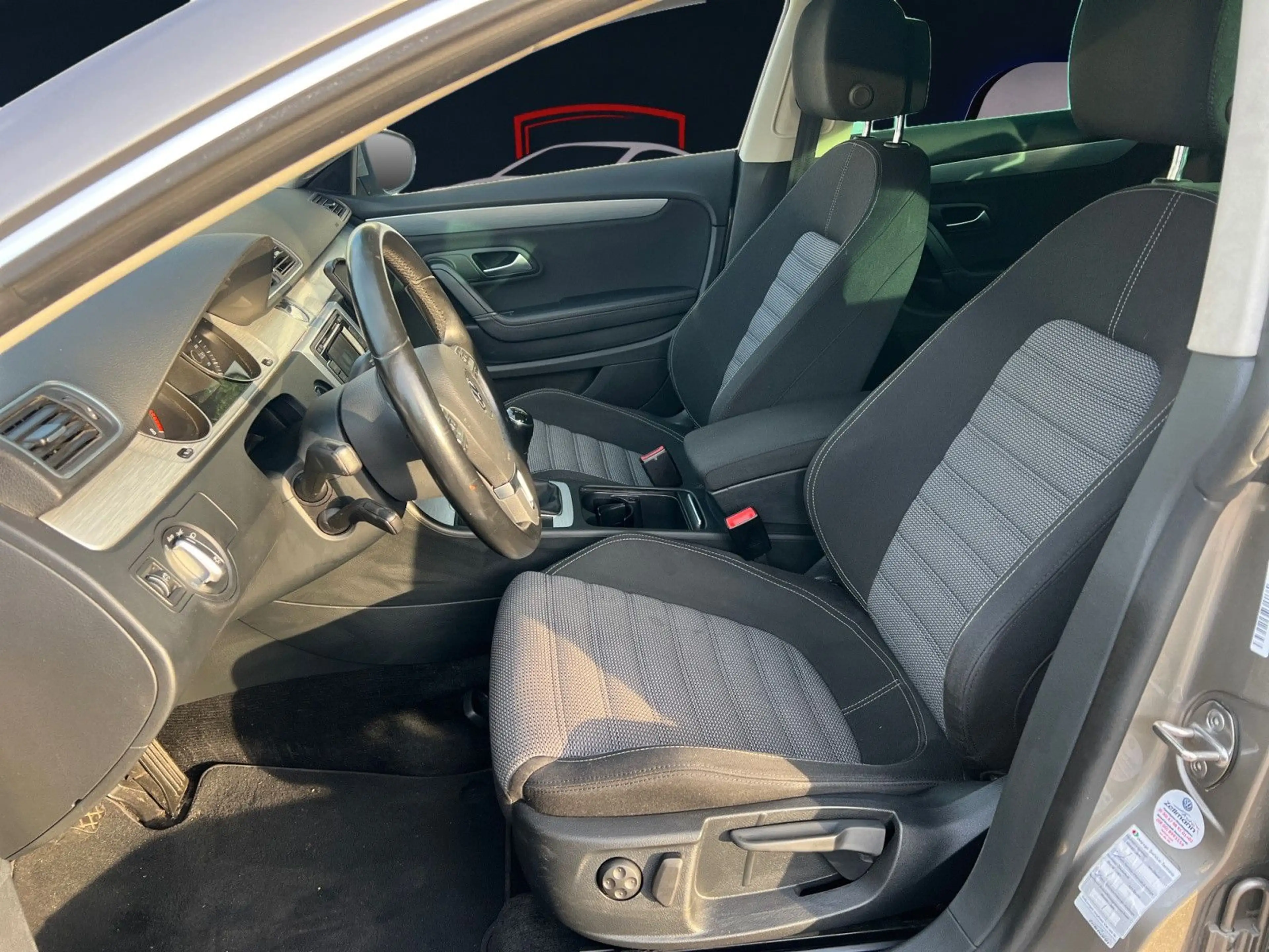 Volkswagen CC Basis / Navigation / Tempomat — photo 10