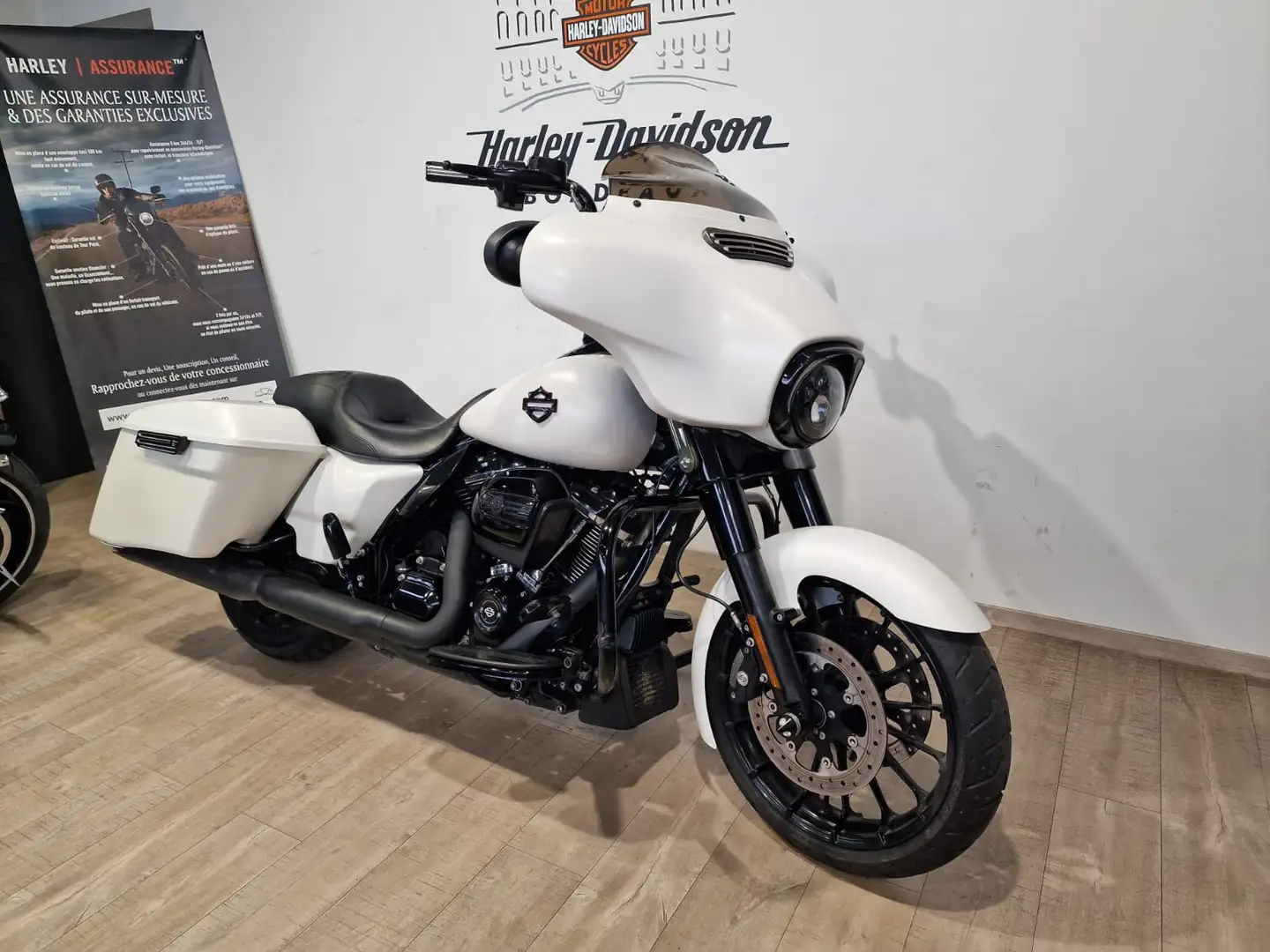 Harley-Davidson Street Glide Alb - 2