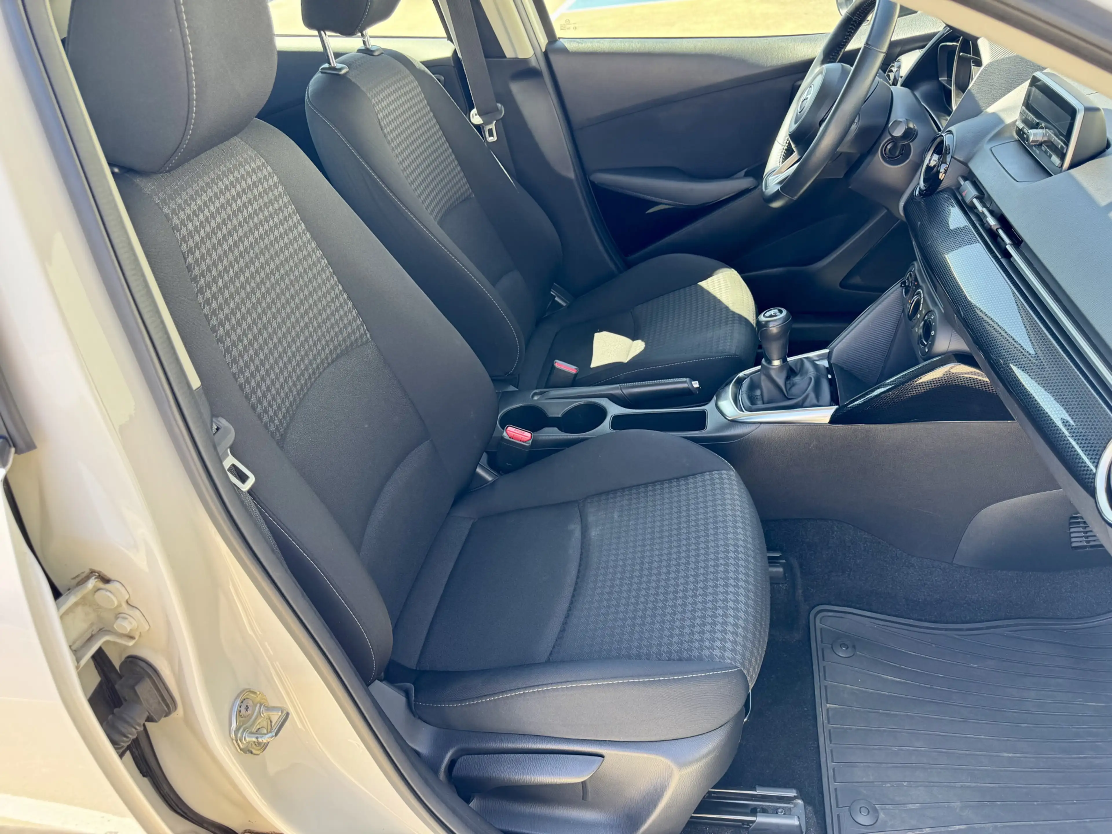 Mazda 2 1.5 Skyactiv-G S | Airco | — photo 10