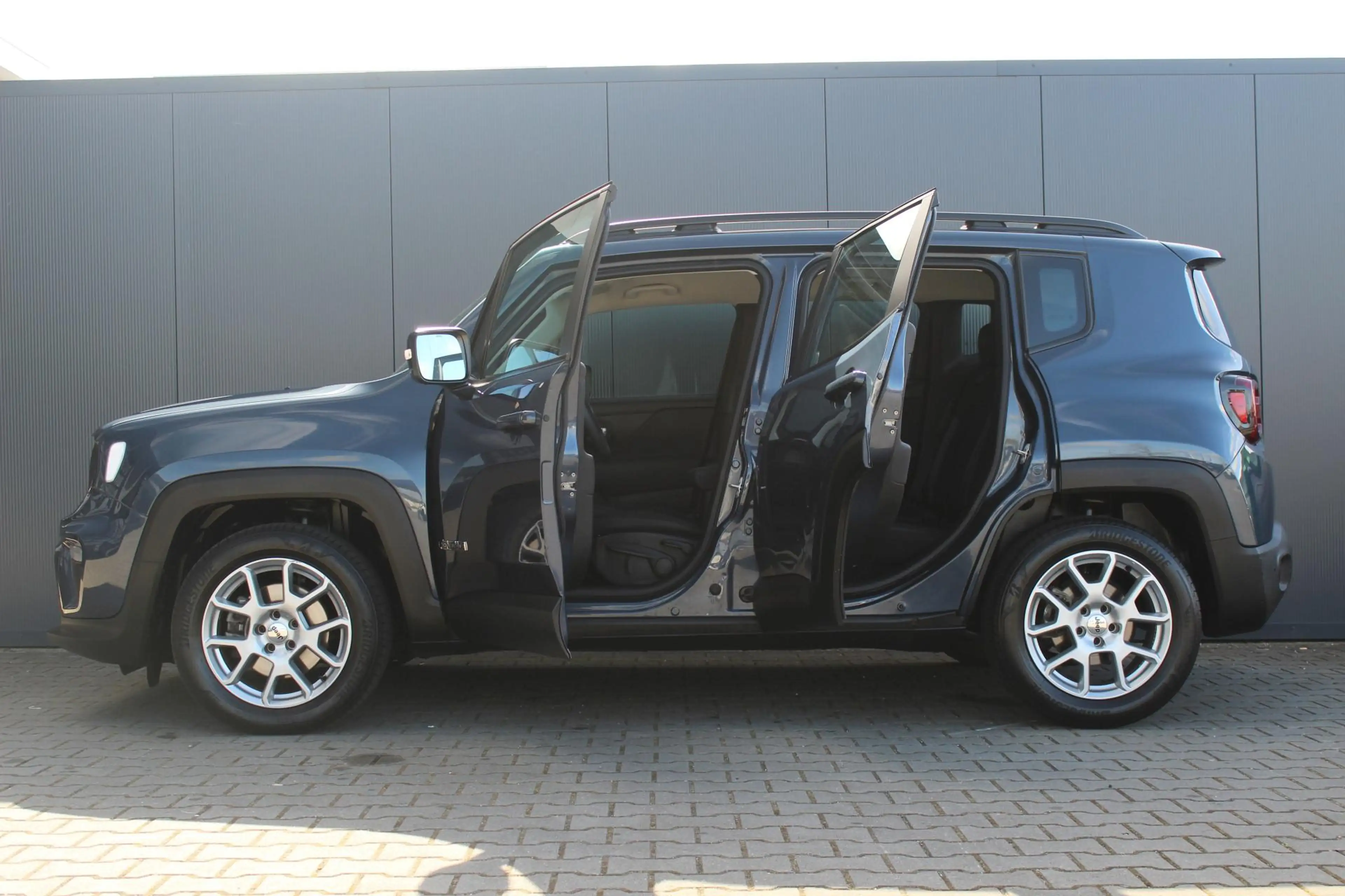 Jeep Renegade 1.5T e-Hybrid Altitude | Incl. 12 maanden | Achter — photo 14