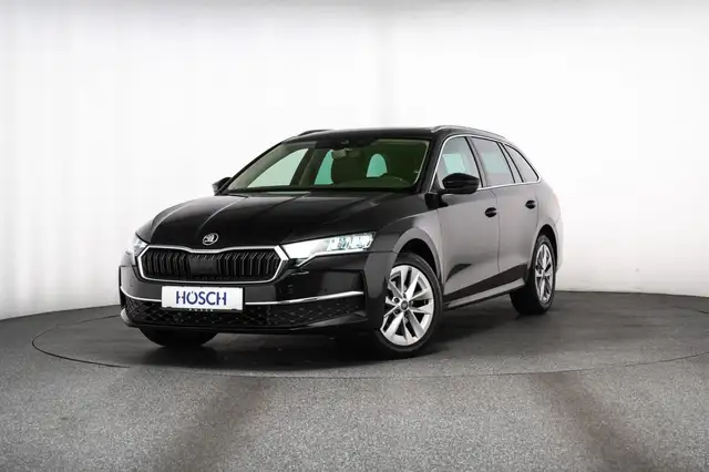 Skoda Octavia view 2