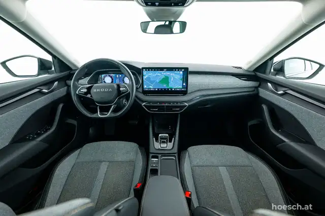 Skoda Octavia view 6