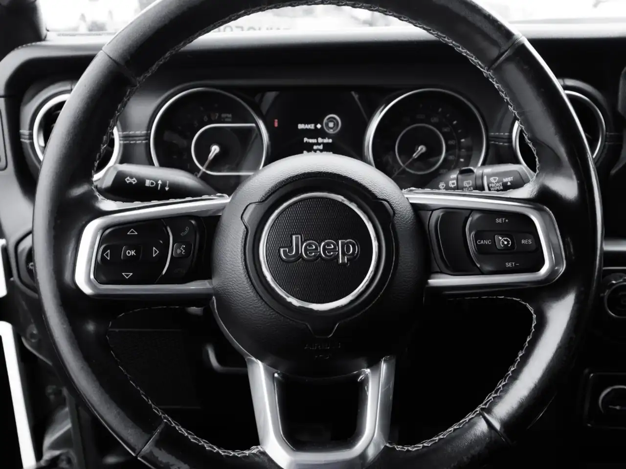 Jeep Wrangler снимка Jeep Wrangler