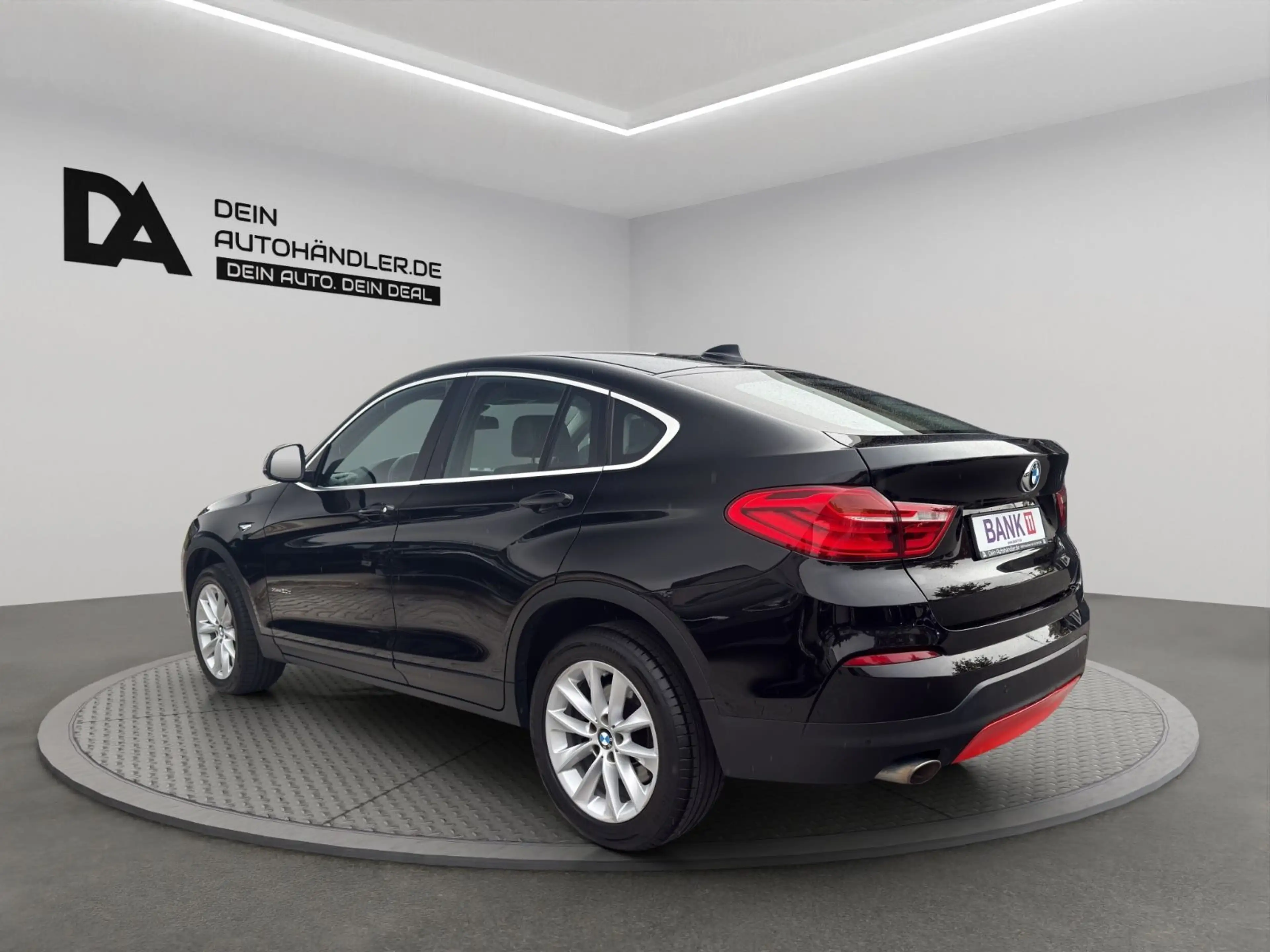 BMW X4 xDrive 20 d xLine Xenon M Lederlenk Navi Prof — photo 4
