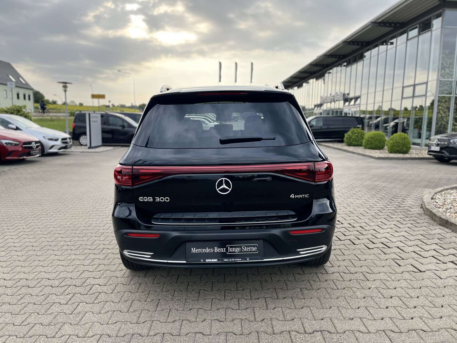 Mercedes-Benz EQB