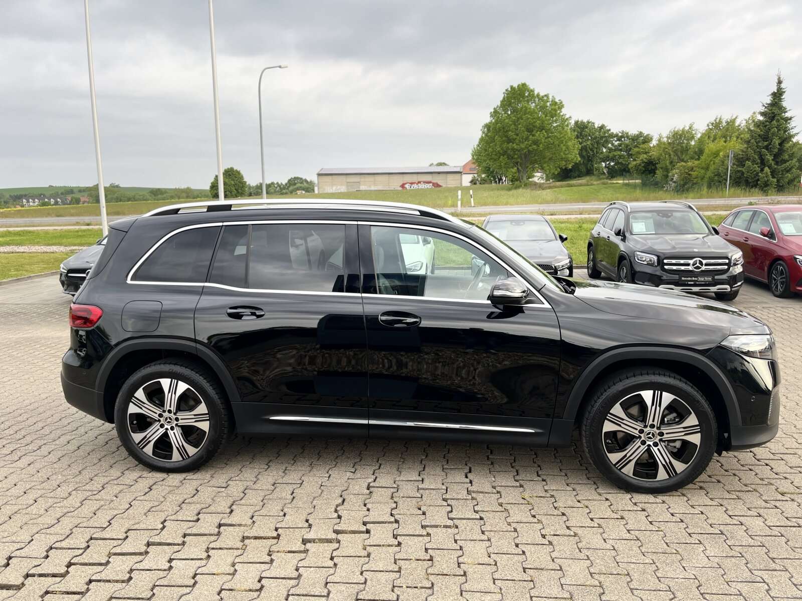 Mercedes-Benz EQB