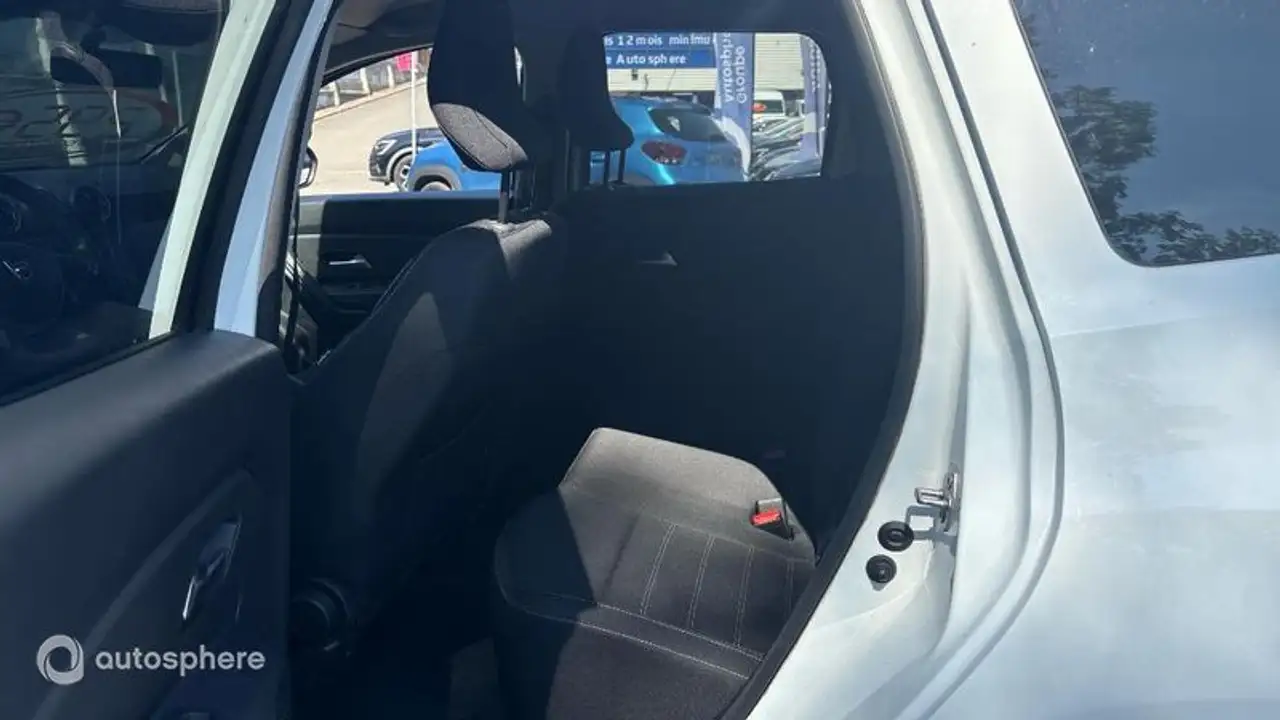 Dacia Duster — photo 13