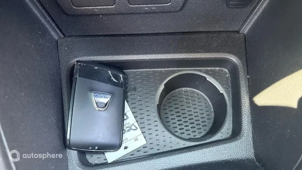 Dacia Duster — photo 16