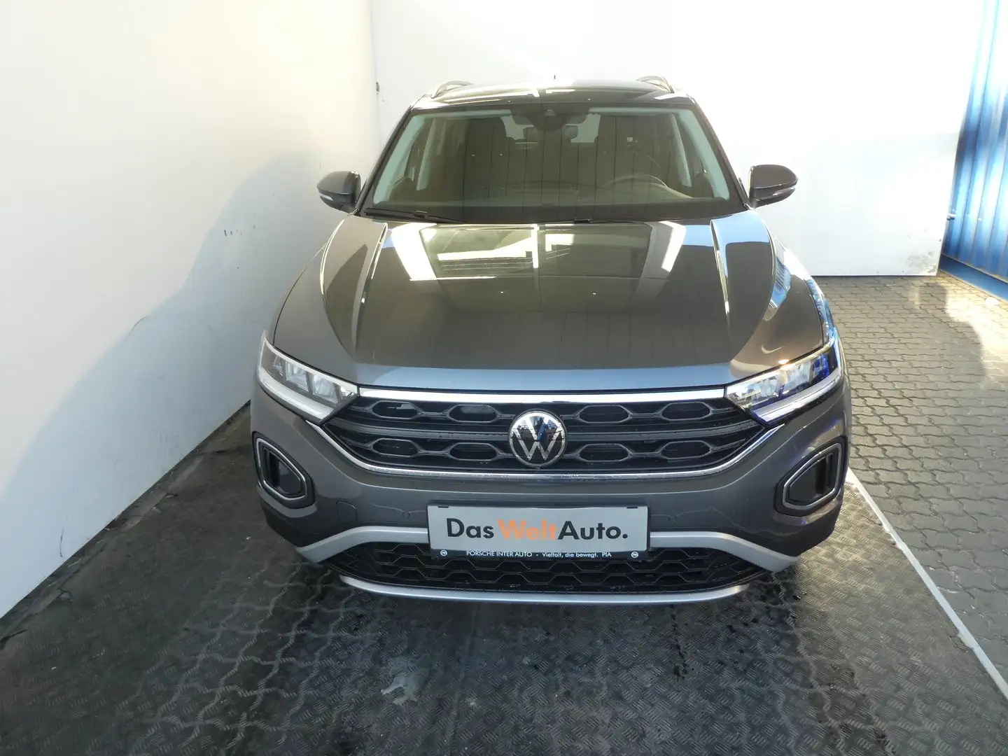 Volkswagen T-Roc Friends TSI Gris - 2