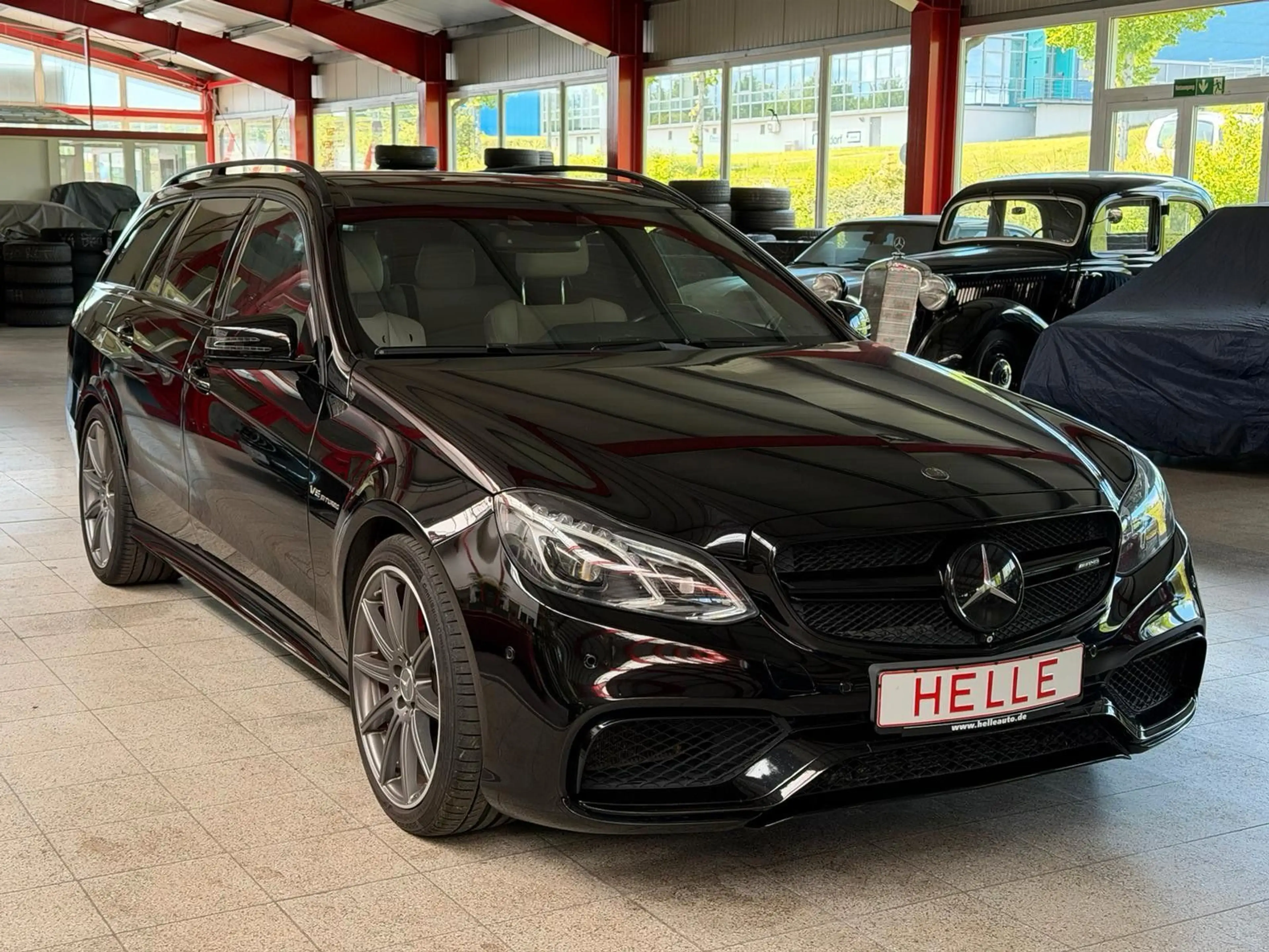 Mercedes-Benz E 63 AMG E 63 S AMG T-Modell 4Matic *LED+MEMORY+B&O+ACC* — photo 3
