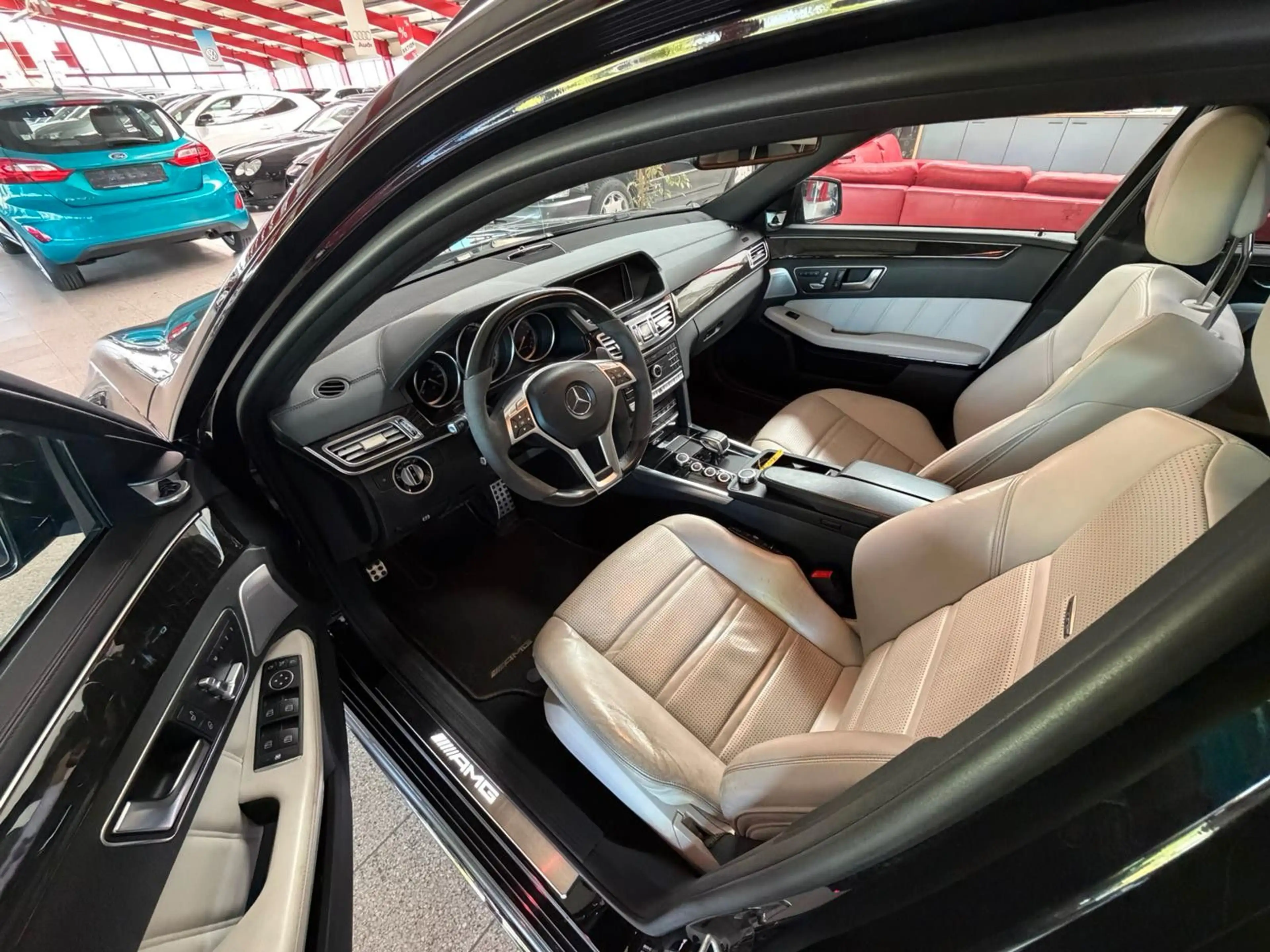 Mercedes-Benz E 63 AMG E 63 S AMG T-Modell 4Matic *LED+MEMORY+B&O+ACC* — photo 11