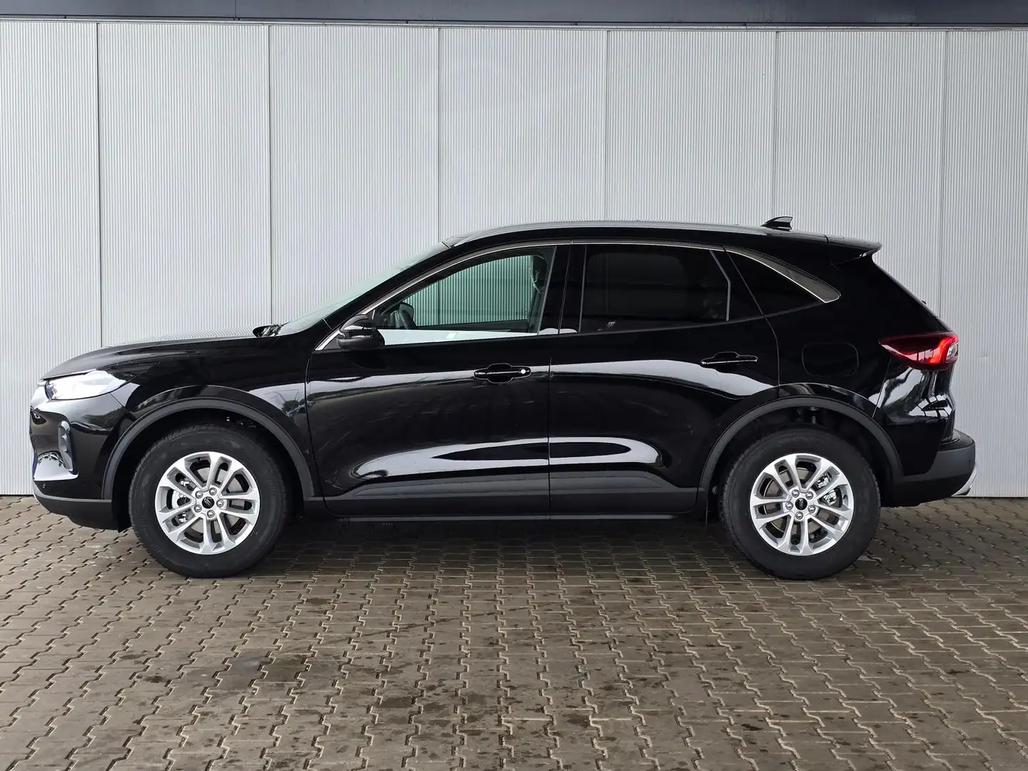 Ford Kuga Titanium 1.5 Ecoboost 150 PS 6MT / Navi / PDC V&H. Schwarz - 2
