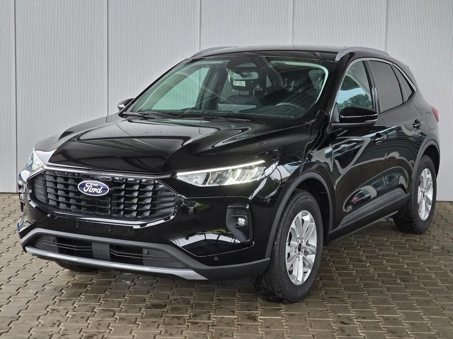 Ford Kuga Titanium 1.5 Ecoboost 150 PS 6MT / Navi / PDC V&H. Schwarz - 1