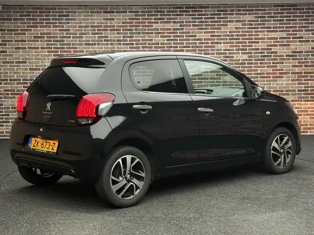 Peugeot 108 view 2