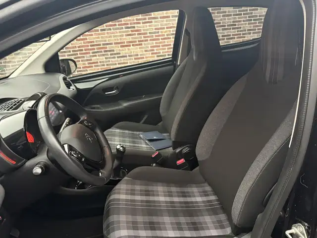 Peugeot 108 view 7