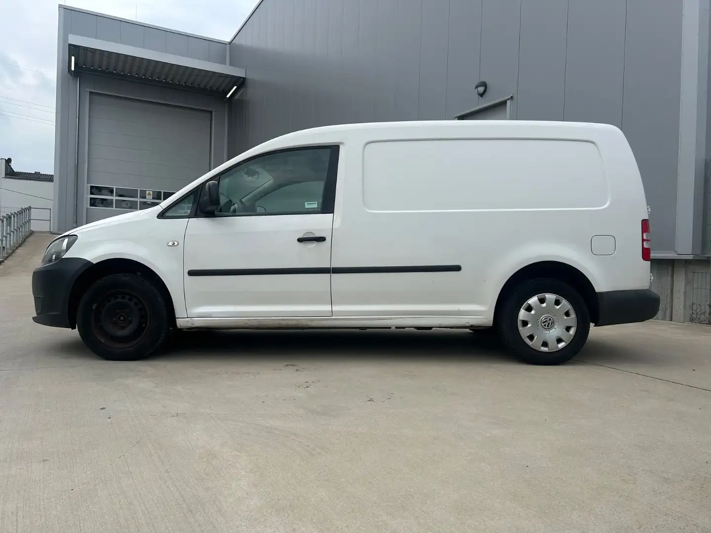 Volkswagen Caddy 1.6 TDI MAXI*KLIMA*AUTOMATIK*TÜV-5-2027* Blanc - 2