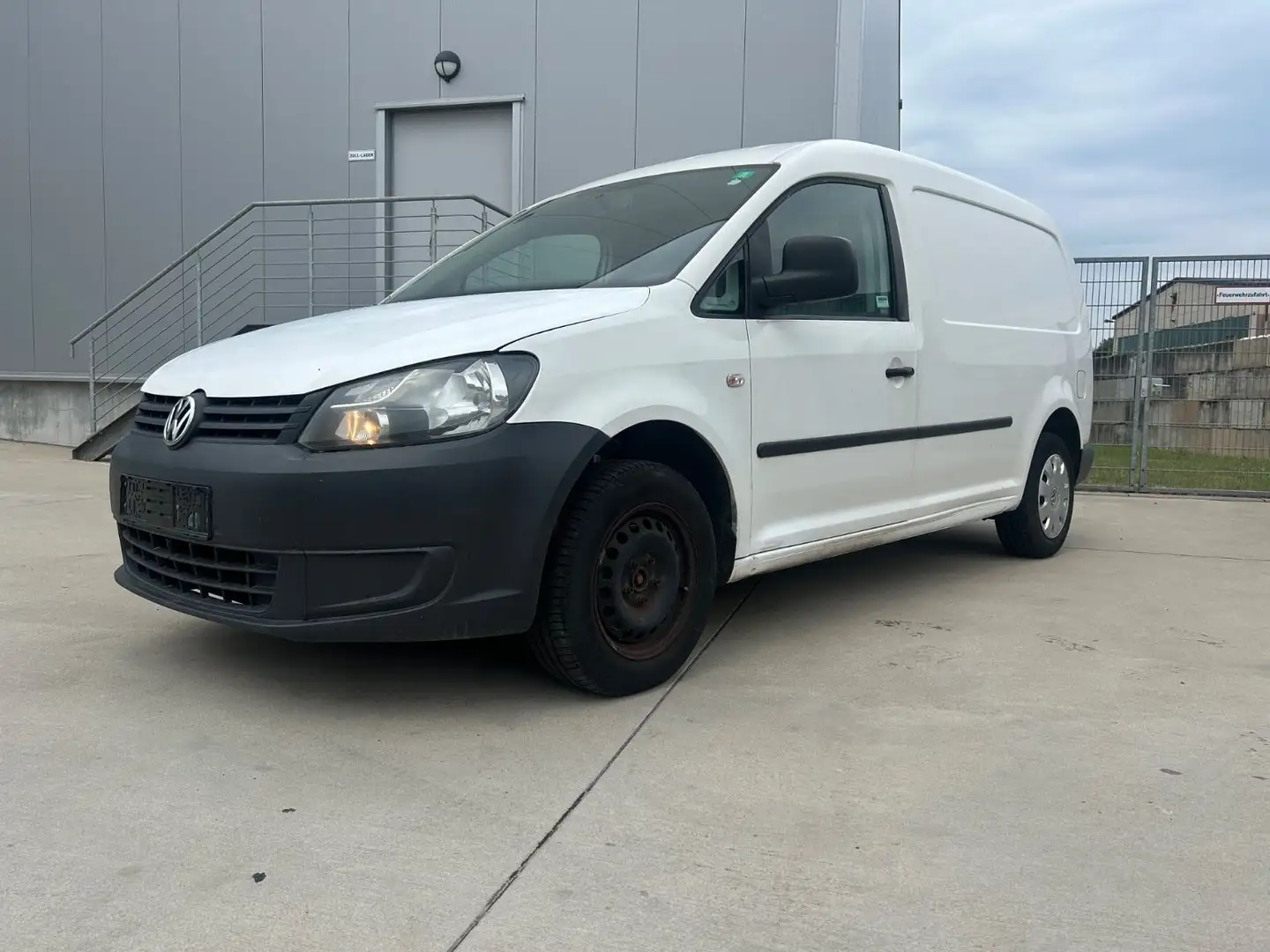 Volkswagen Caddy 1.6 TDI MAXI*KLIMA*AUTOMATIK*TÜV-5-2027* Blanc - 1