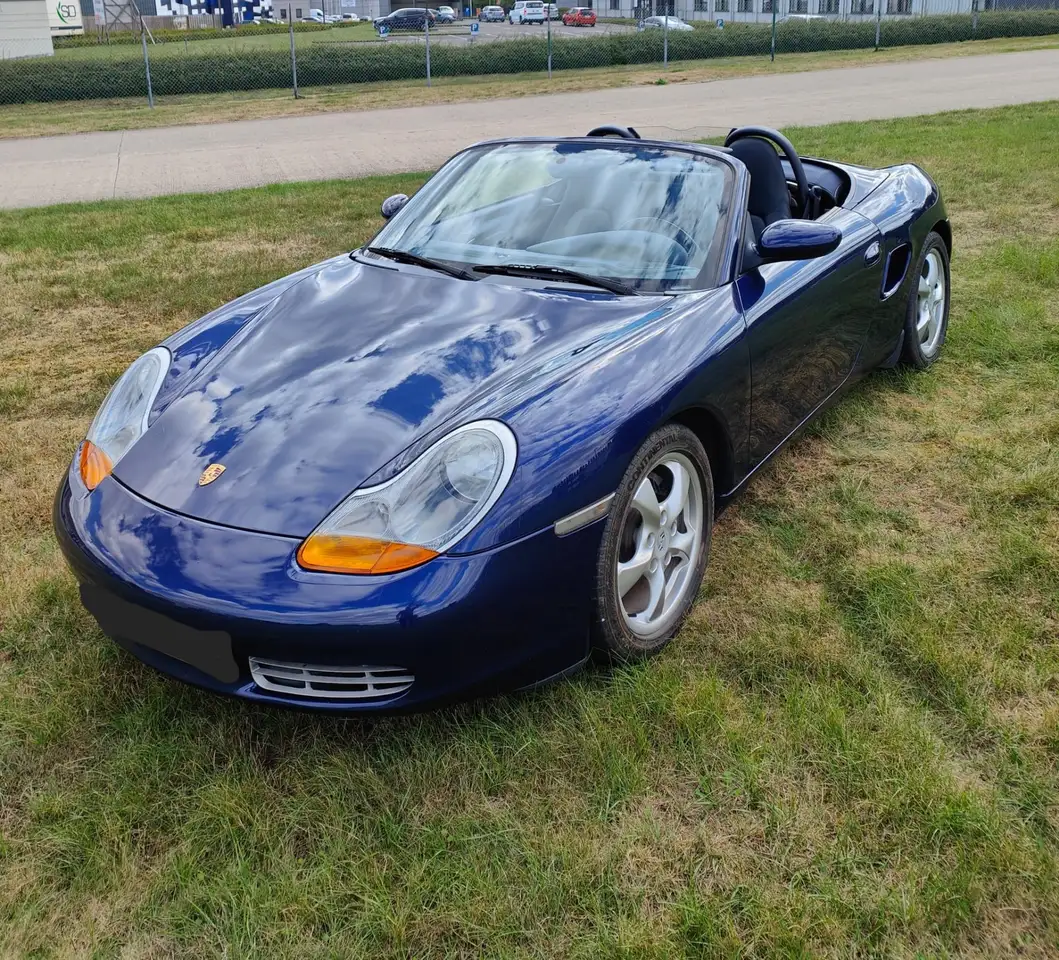 Porsche Boxster 2.7i, foto 1