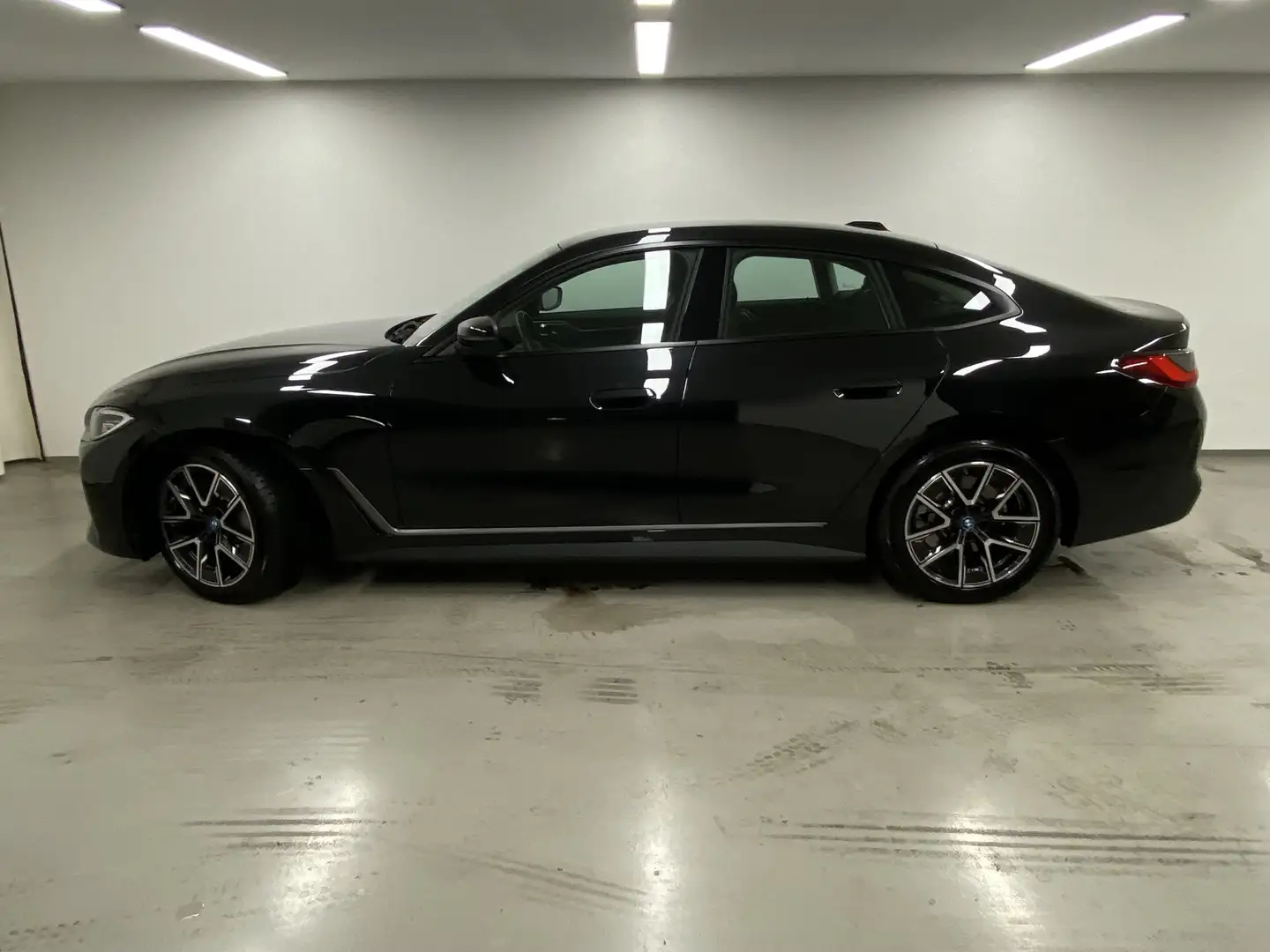 BMW i4 eDrive40  DAB+ACC+Klimaautomatik Schwarz - 2