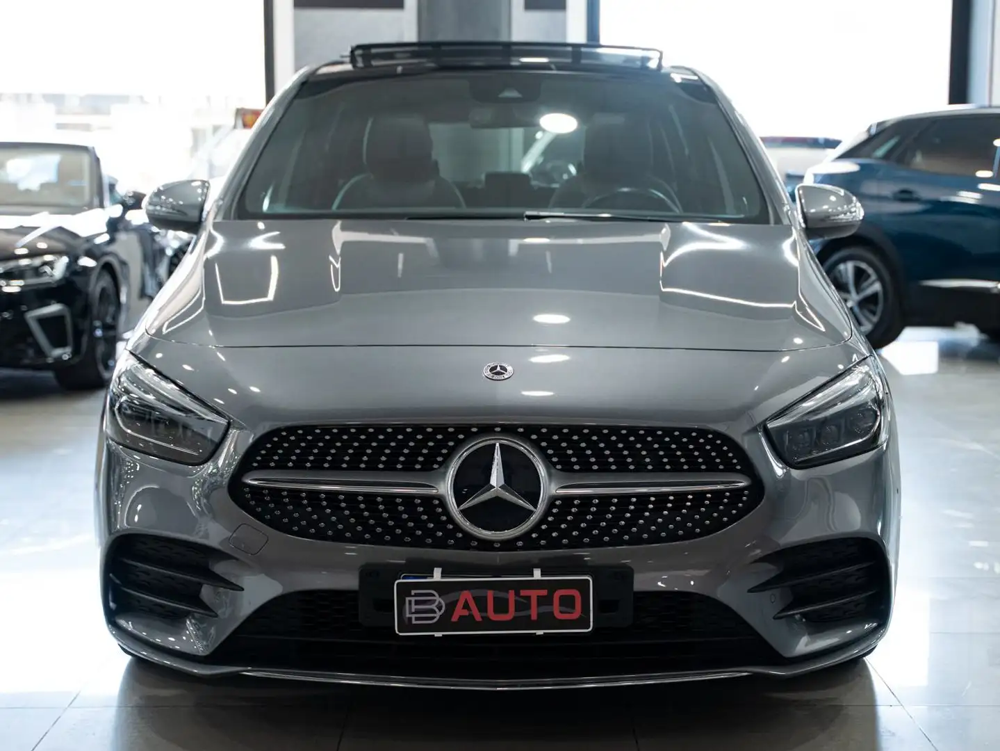 Mercedes-Benz B 200 D PREMIUM PLUS AMG TETTO PACK LUCI MULTIBEAM FULL Grigio - 2