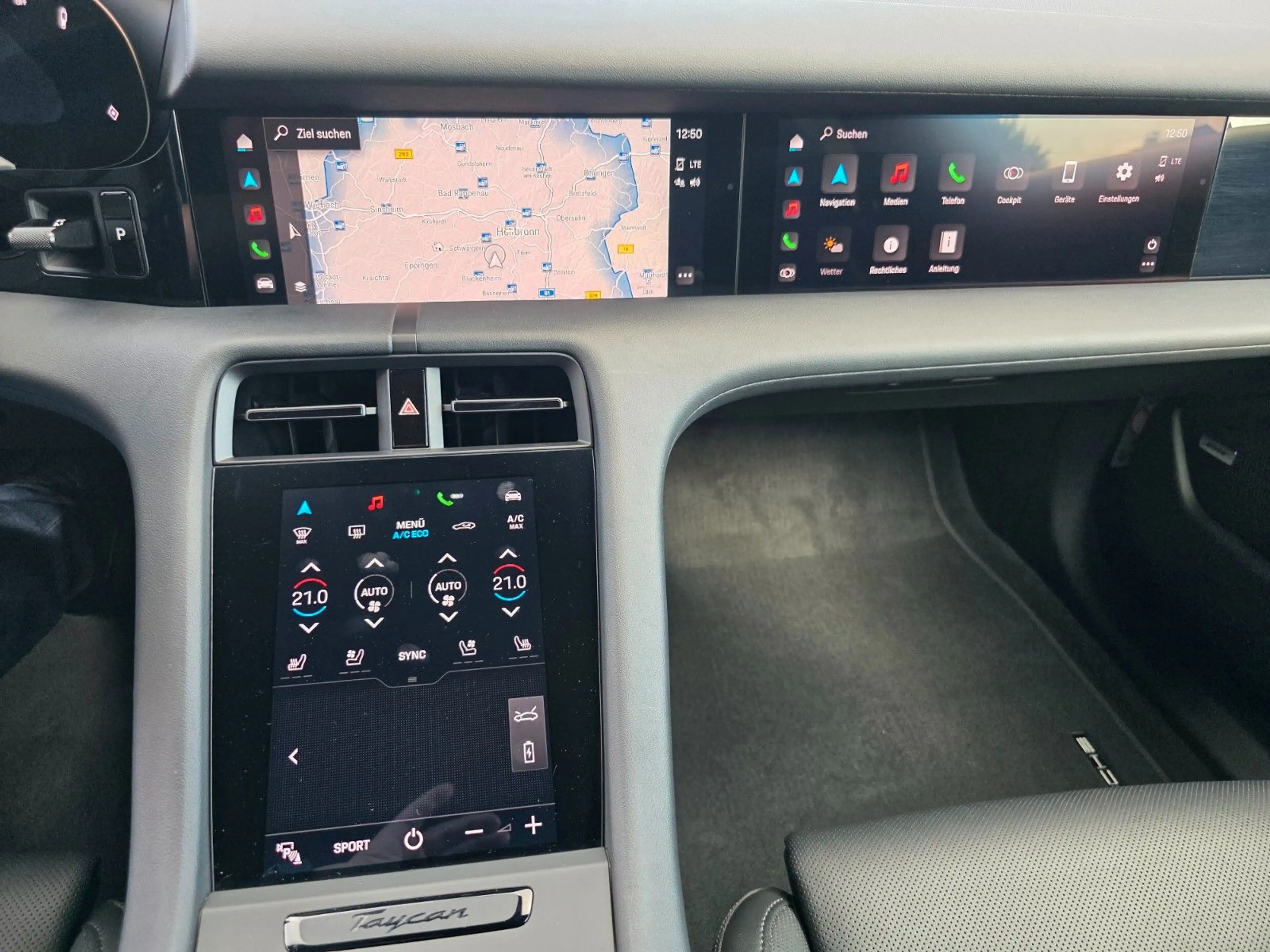 Porsche Taycan HuD/Bose/PASM/PSCB — photo 14