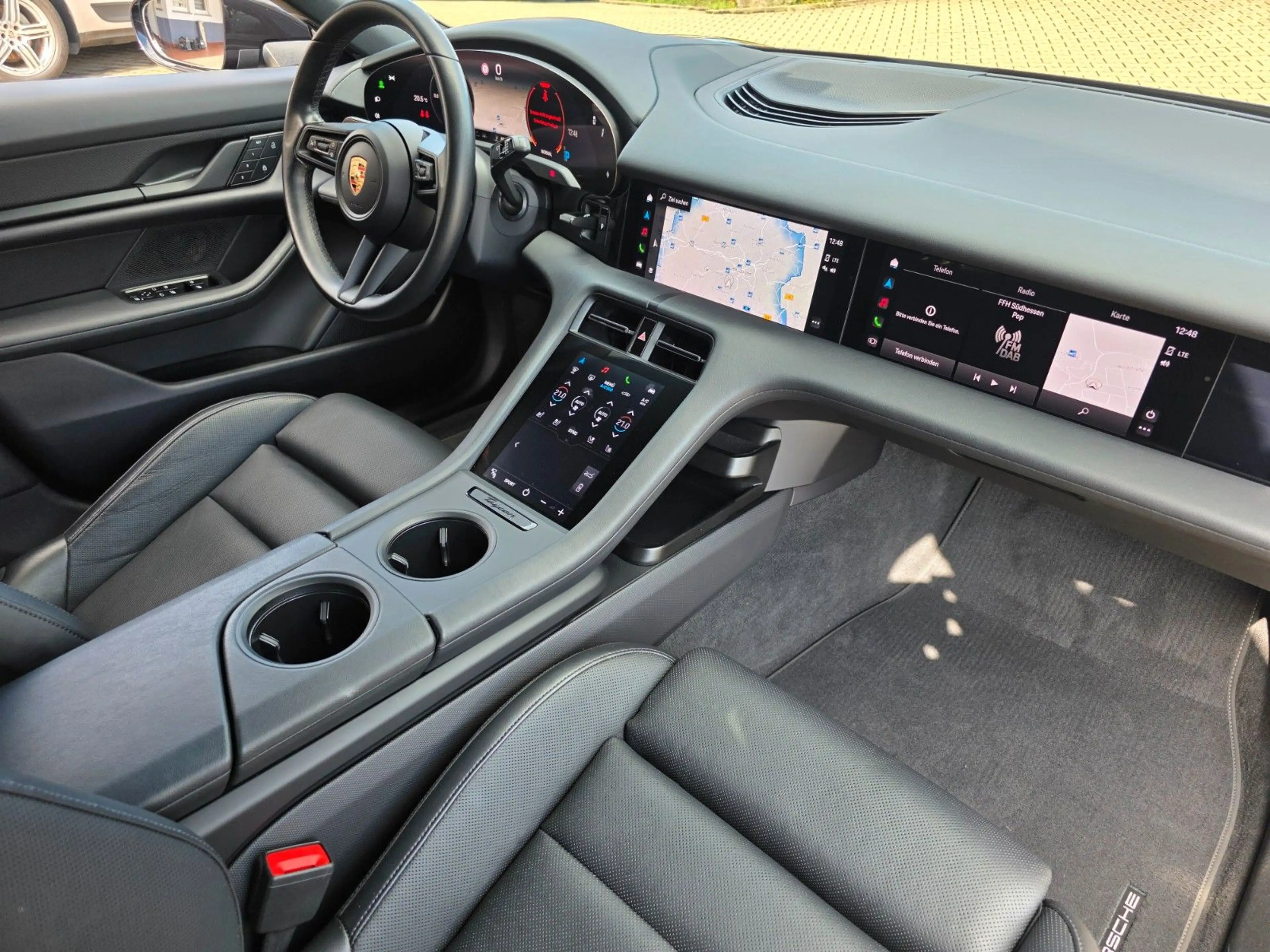 Porsche Taycan HuD/Bose/PASM/PSCB — photo 2