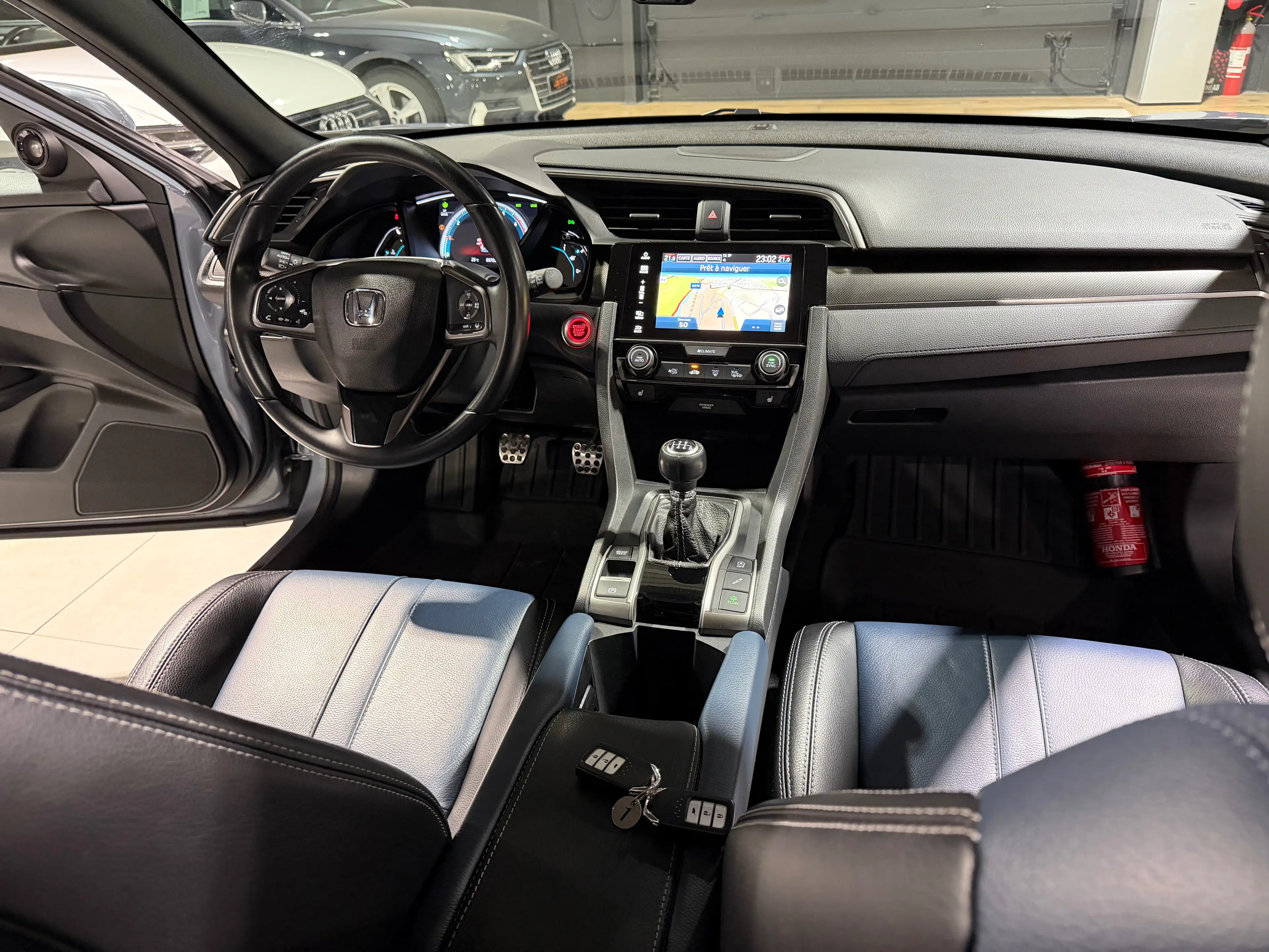 Honda Civic 1.0 i-VTEC Elegance Black Edition 126cv DISTRONIC PANO NAVIGATION CAMERA CUIR LED FULL OPTIONS — photo 11
