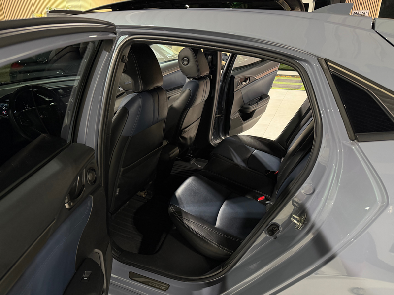 Honda Civic 1.0 i-VTEC Elegance Black Edition 126cv DISTRONIC PANO NAVIGATION CAMERA CUIR LED FULL OPTIONS — photo 8