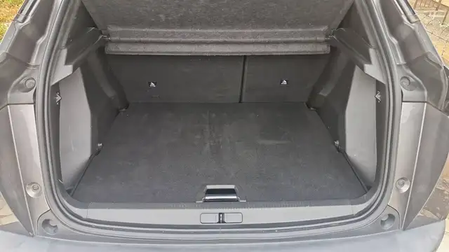 Peugeot 2008 view 14