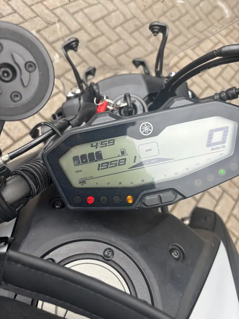 Yamaha MT-07 mt-07 siva - 2