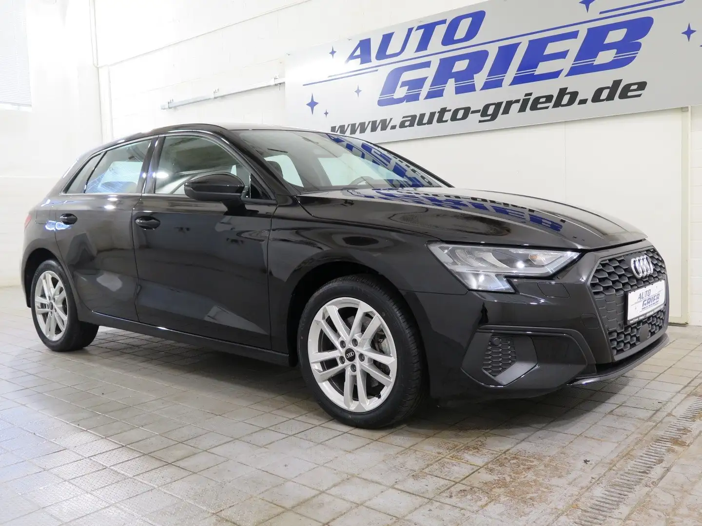 Audi A3 40 TFSI e, LED, Smart-Link, Navi, ACC Schwarz - 1