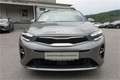Kia Stonic 1,0 TGDI GPF ISG Gold DCT Aut. NEUPREIS EUR Grau - thumbnail 2