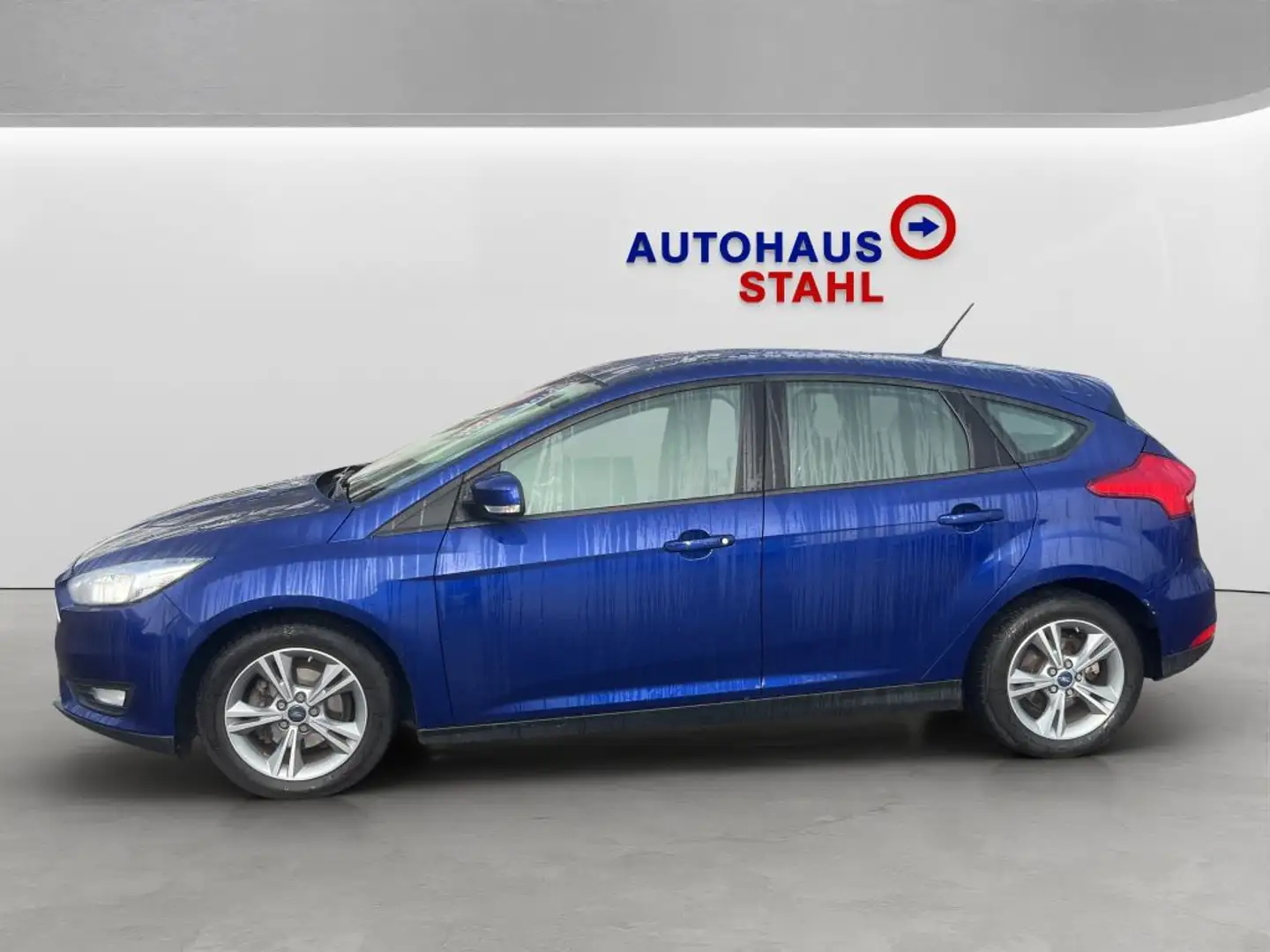 Ford Focus 1.5 TDCi DPF Start-Stopp-System Trend Blau - 2