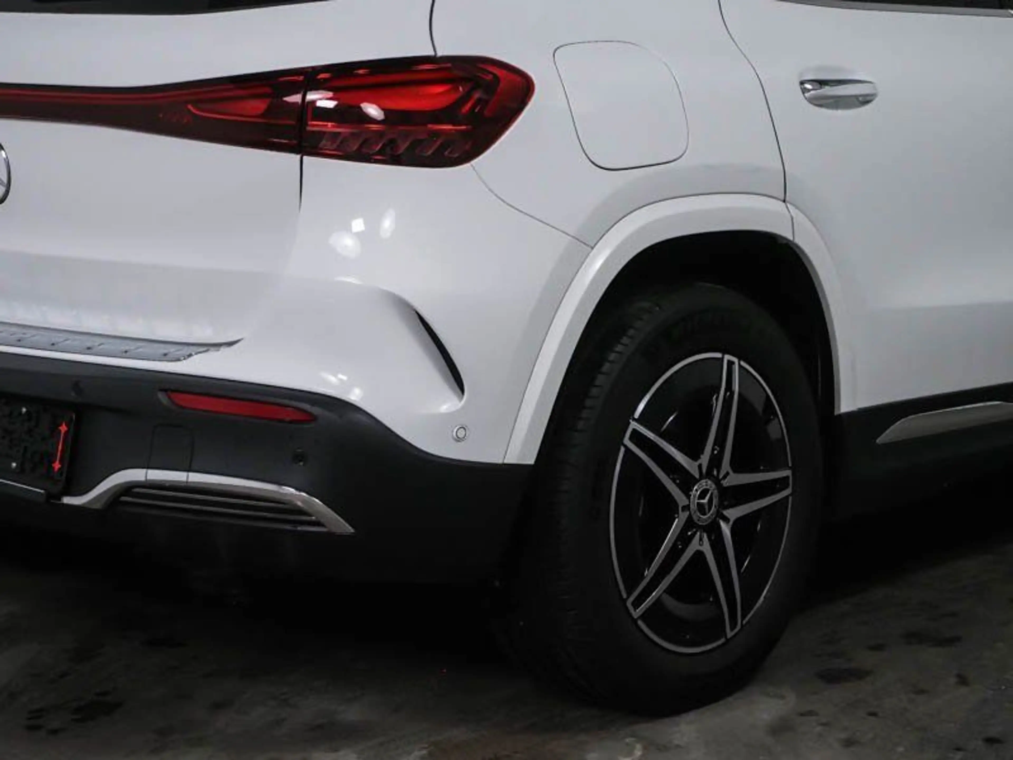 Mercedes-Benz EQA 250+ AMG-PREMIUM LEDER MEMO 360° BURMEST HuD — photo 5