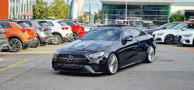 Mercedes-Benz E-Class view 5