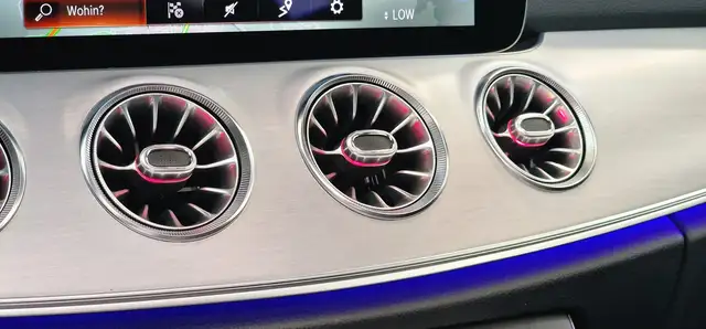 Mercedes-Benz E-Class view 21
