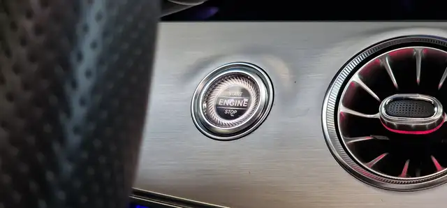 Mercedes-Benz E-Class view 20