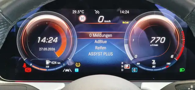 Mercedes-Benz E-Class view 13
