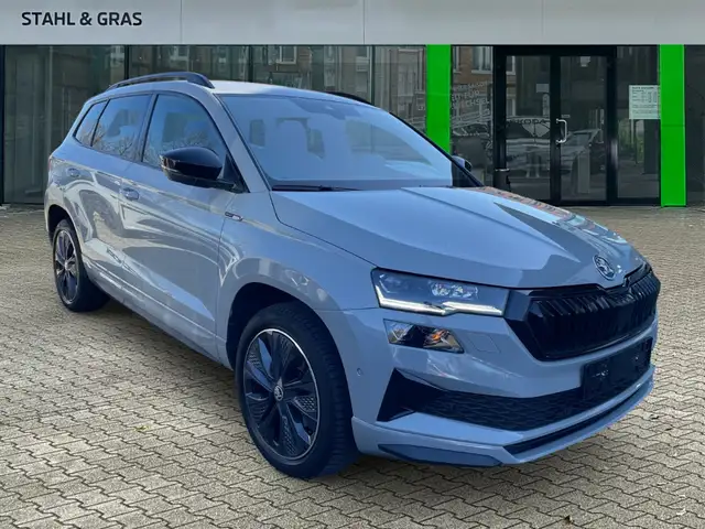 Skoda Karoq Sportline 1.5 TSI DSG StandHZG Navi Leder Digitale