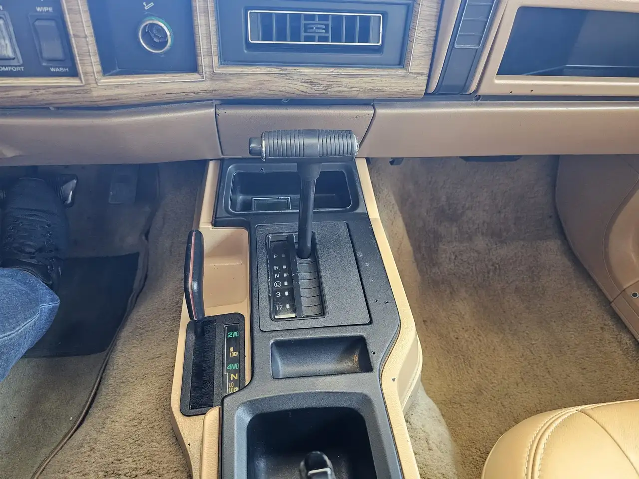 JEEP WAGONEER CHEROKEE - 173 ch- SELLERIE CUIR
